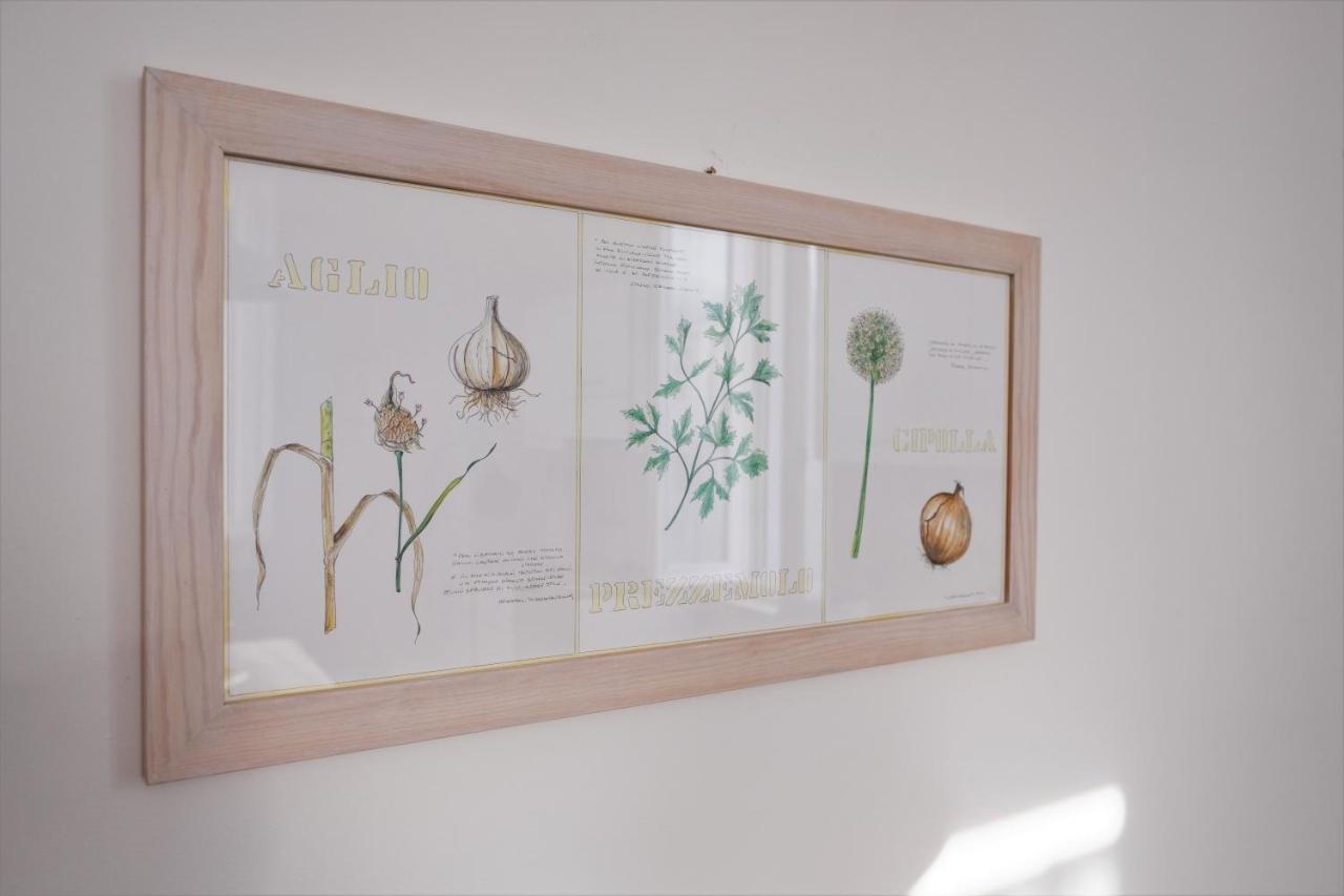 Casa Alina- Art House Apartment Фолиньо Екстериор снимка